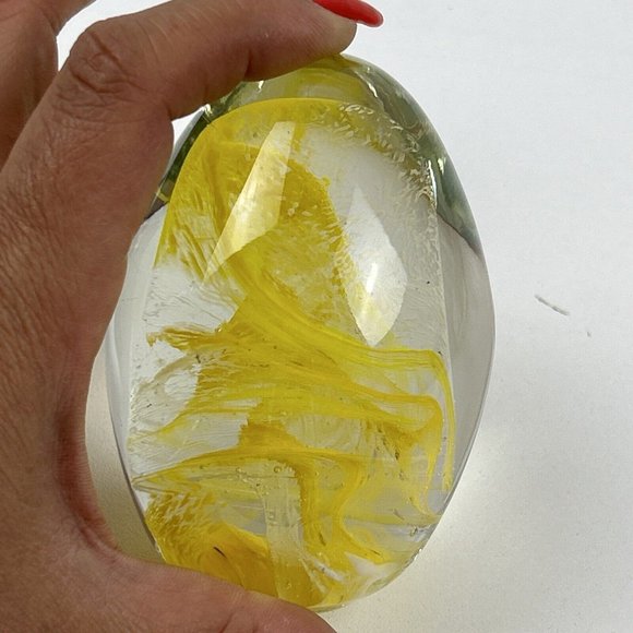 Anthony Tony DePalma Wheaton Vintage Yellow Swirl Egg Shaped Signed Paper Weight - Picture 6 of 8